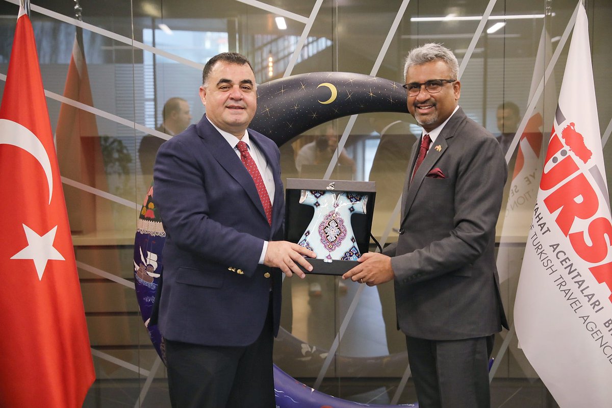 slembankara's tweet photo. Sri Lanka Looks for New Avenues in Türkiye to Bolster its Tourism Industry
To strengthen tourism cooperation between Sri Lanka and Türkiye, Ambassador of Sri Lanka to Türkiye, @NKadurugamuwa , met with Davut Günaydın and the team of TÜRSAB at its headquarters in Istanbul. https://t.co/SmgEEQ0LGB