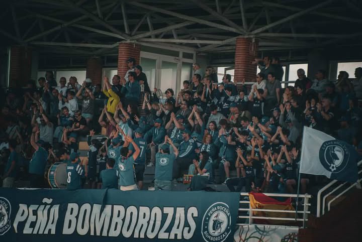 bomborozas's tweet photo. TODOS a Torrejon.

Que no nos quiten la ilusión 💙🥁

(Servicio de bus disponible en el enlace)
https://t.co/vvvj8GN35L https://t.co/sXl1qsDUGw