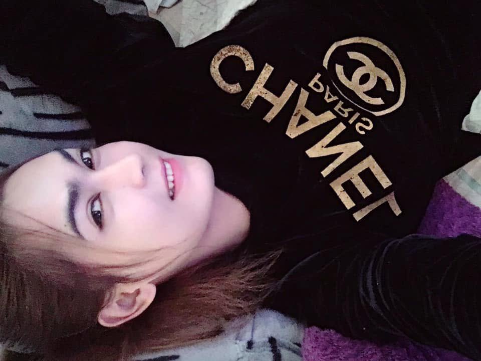 chani tweet media