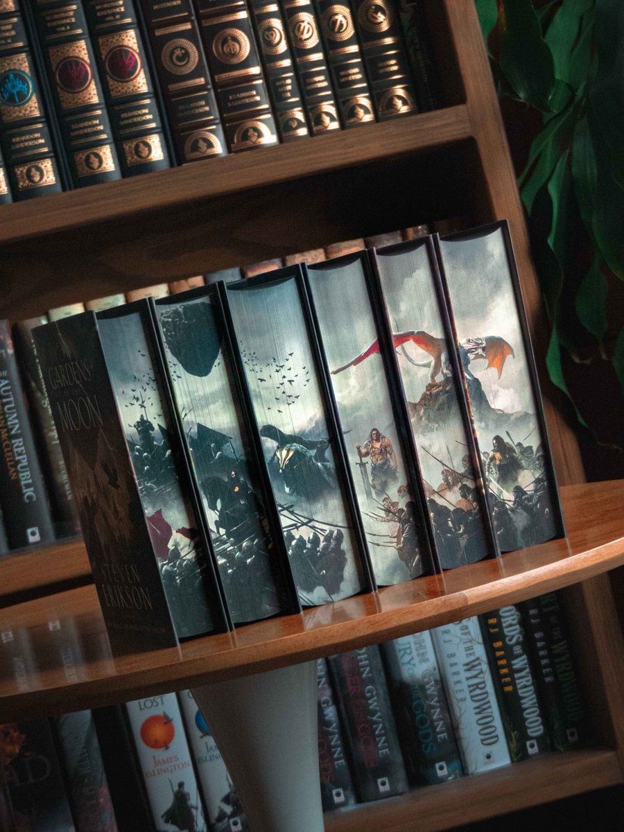 binding_broken's tweet photo. Calling Malazan fans 📣

We know you’ve been waiting for it and we can confirm that the reprint for books 4-6 will be going live on our store soon! ⚔️

We will also be sharing artwork for books 7-9 in the near future 👀

Thankyou to our rep @veldonreads for the epic photos 📸 https://t.co/8SuX11DFui