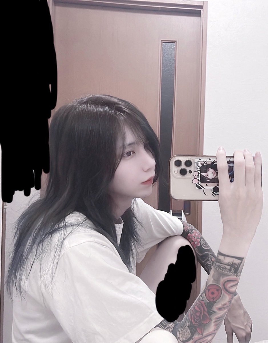 4ru3y's tweet photo. 童顔でチビに思われがちだけど182cmある😉 https://t.co/IRD3xLbFo3
