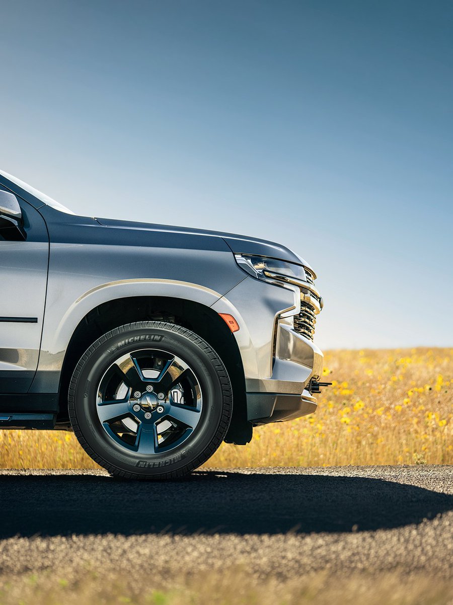 MichelinCAN's tweet photo. For the miles between “clocking in” and “finally done,” Defender tires keep up every step of the way. ​
–
Du début à la fin de votre journée, les pneus Defender vous accompagnent sur chaque kilomètre. https://t.co/jUPVWHHp7r
