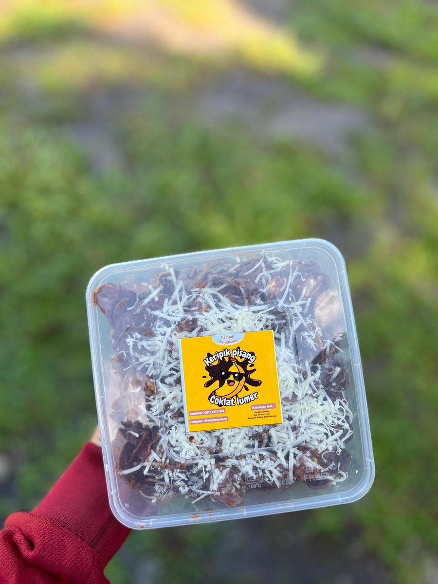 yourtttimeee16's tweet photo. Hal yang ga bisa di skip ✨ nyemil keripik pisang coklat 
Btw, yang mau cobain ke Ig @keripikbayamama yoweeee

#zonauang #kabarterkini #keripikpisangcoklat https://t.co/MQ2ETk58p6