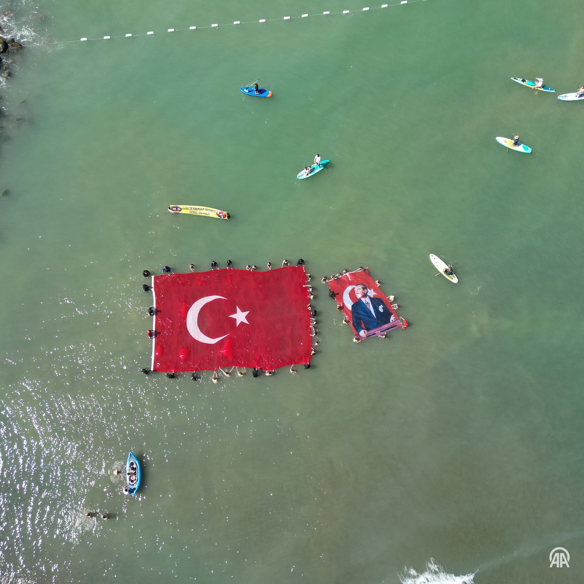 Boşuna Tıklama tweet media