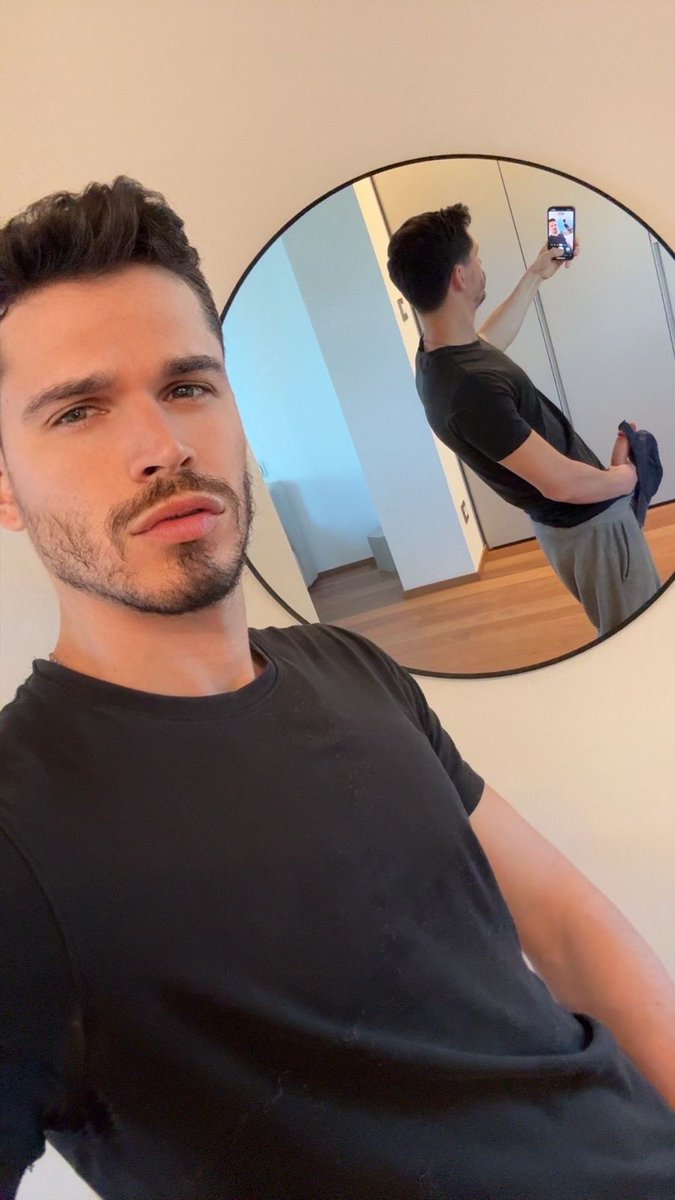 Daddy tweet media
