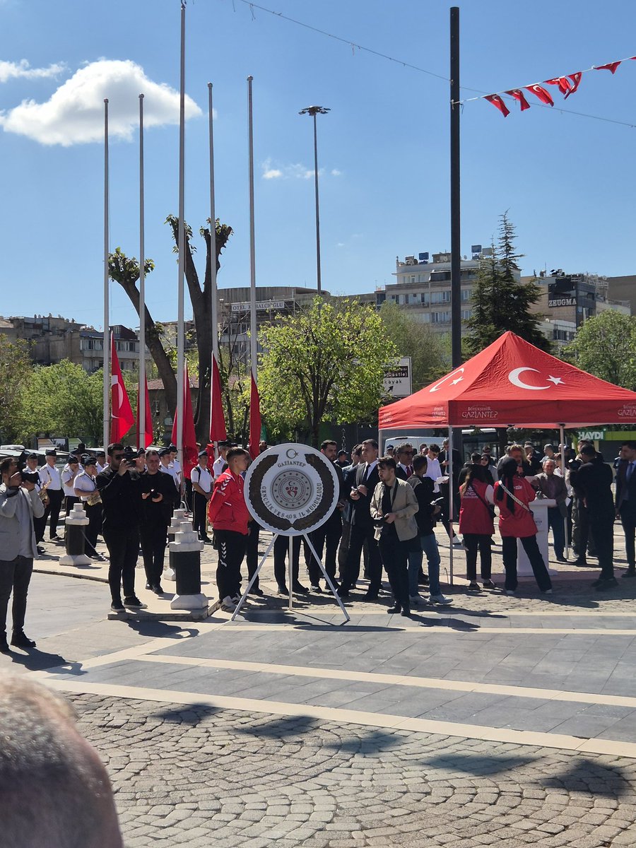 BahcesehirGA's tweet photo. 🇹🇷19 Mayıs Atatürk'ü Anma,Gençlik ve Spor Bayramı’nın 107. yıl dönümü kutlamaları kapsamında düzenlenen bayrak törenine, Bahçeşehir Koleji Gaziantep Kampüsü olarak katılım sağladık. https://t.co/KnbnVlcTVB