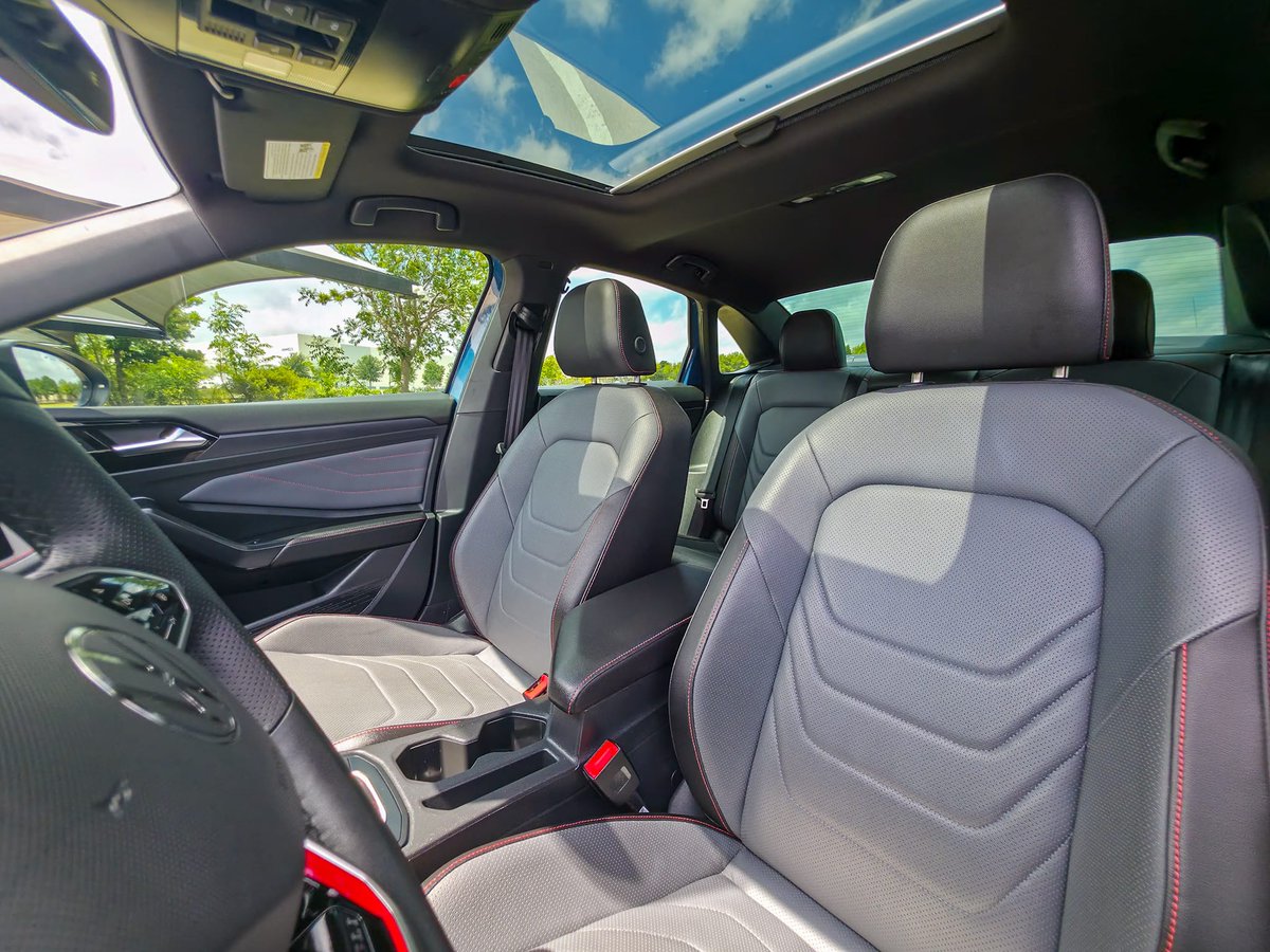 Audi Grapevine tweet media