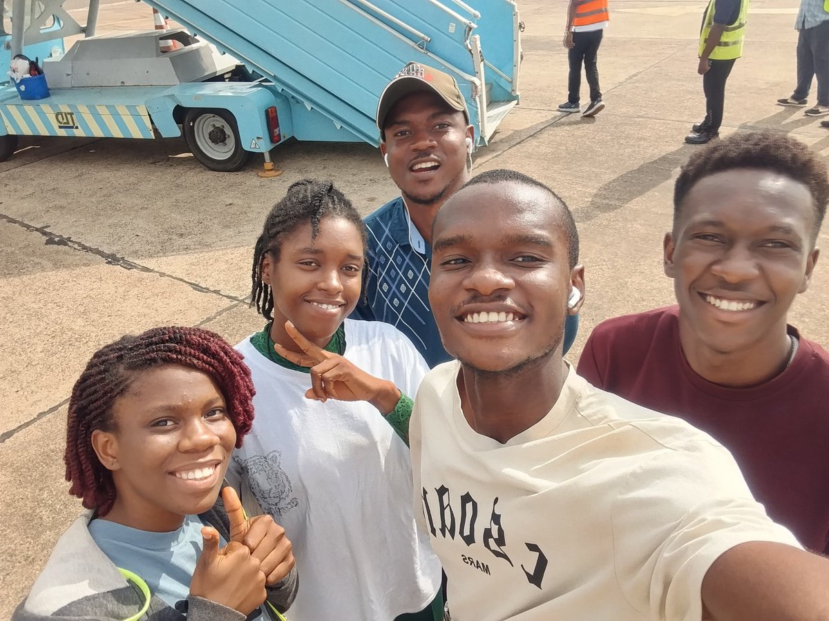 EjiaborRita's tweet photo. Spent the weekend at @OfficialSquadCo Hackathon 3.0
I met really amazing people and had lots of fun building with my team
@_CodeCorsair and @codeofchampions 

Whole trip sponsored by  @OfficialSquadCo 😎

A big thanks to the organizers ❤️ https://t.co/YvrMtU18wx