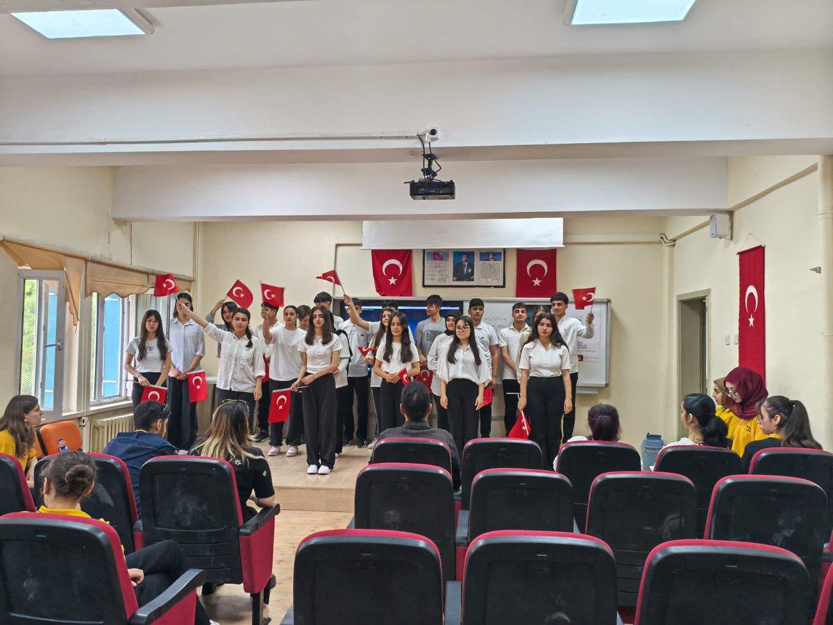 8Lisesi's tweet photo. Emperyalizme karşı Anadolu ihtilalinin başlangıç ve kurtuluş mücadelesinin simgesi olan 19 Mayıs Gençlik ve Spor Bayramının 107. Yılı kutlu olsun… https://t.co/RUwMkmicKP