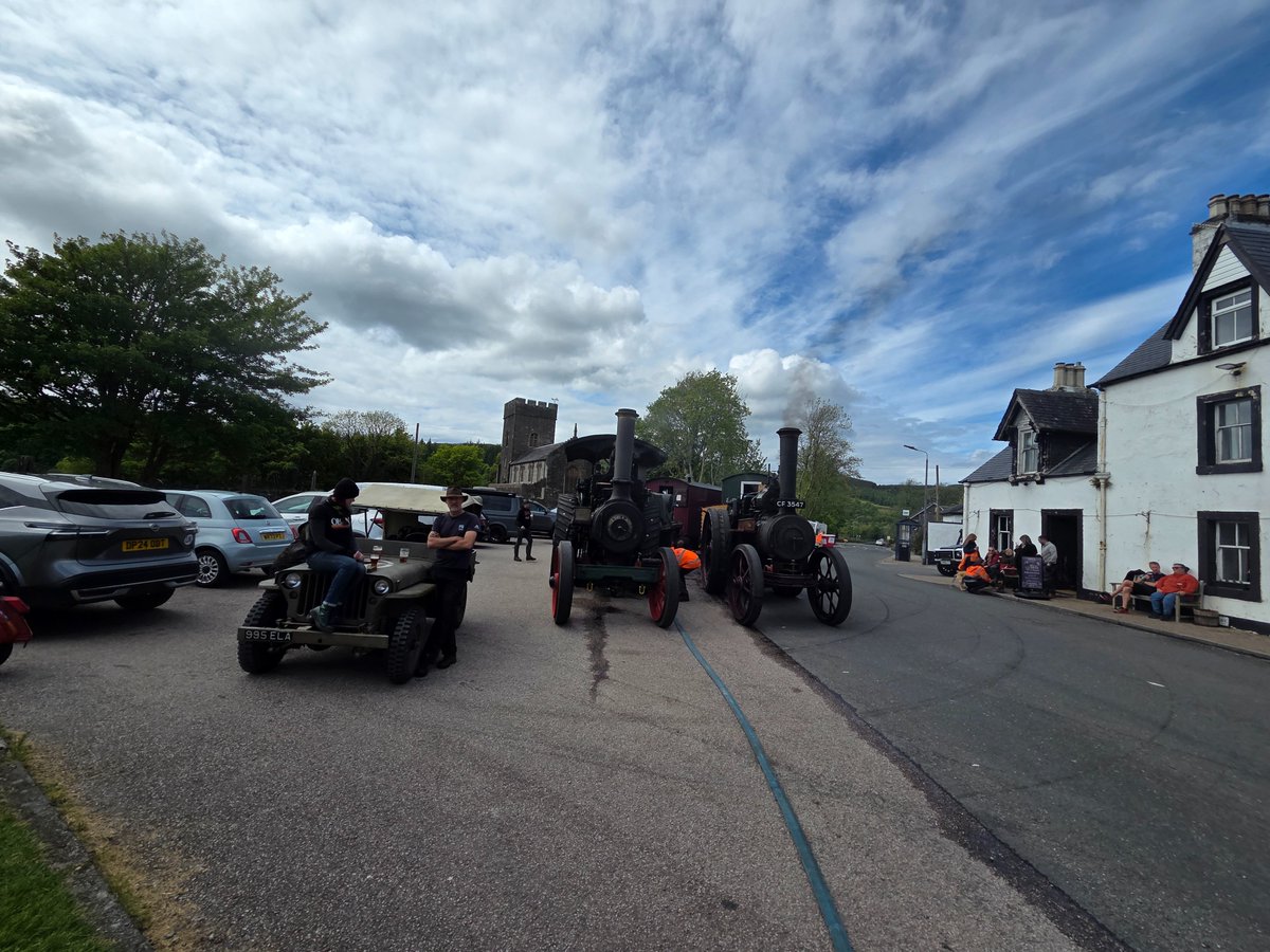 SMacGal's tweet photo. @NL_Heritage Steam engines passing through Kilmartin on Monday lunchtime. https://t.co/1MhJIxUFfe