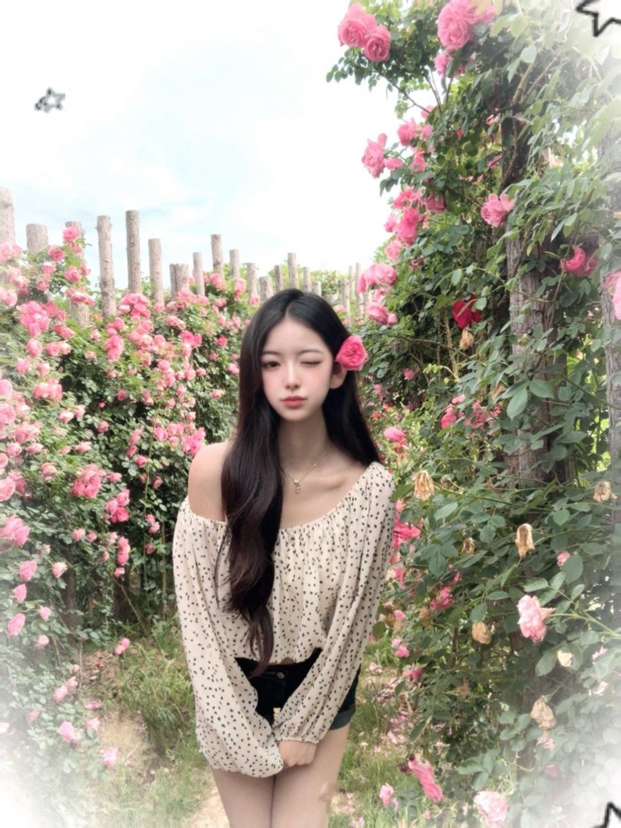 Museliy4's tweet photo. 就算你有一道墙 我的爱会爬上窗台盛放～ https://t.co/Pu5rzoOceL