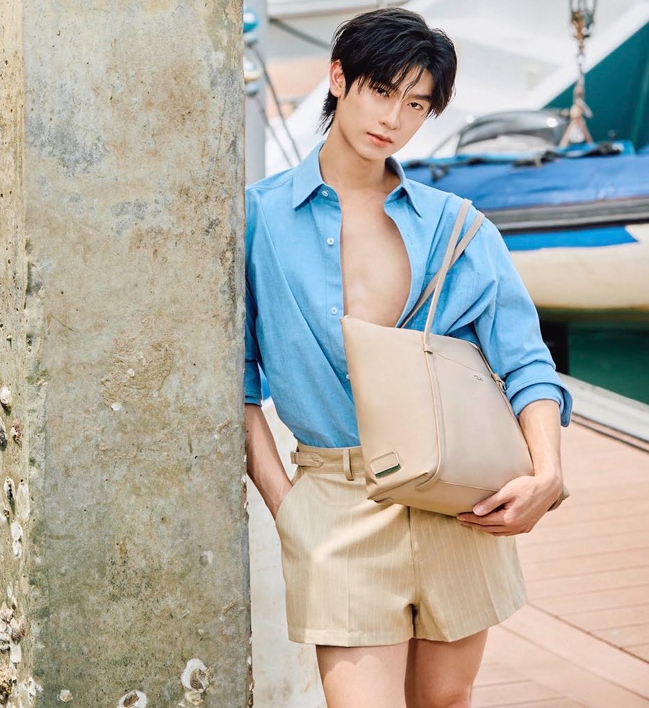 dearmytmk's tweet photo. โคตรจะฮอตตตตตตต

#ELLEThailand
#TumiTH #tthomastc https://t.co/vE1wRreNuy