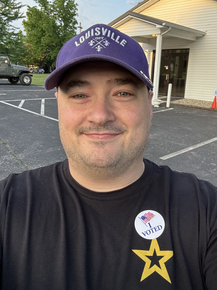 CSquires_'s tweet photo. Obligatory “I voted” photo. 🤣🇺🇸 https://t.co/64a2wde9Qw