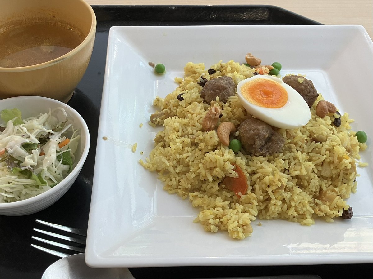 mgpt360's tweet photo. JICA地球ひろばのJ's Cafeでランチ🍙
イラクのビリヤニ🇮🇶おいしかった😋
珍しいメニューがたくさんで楽しい😊 https://t.co/3iXuRLOXB7