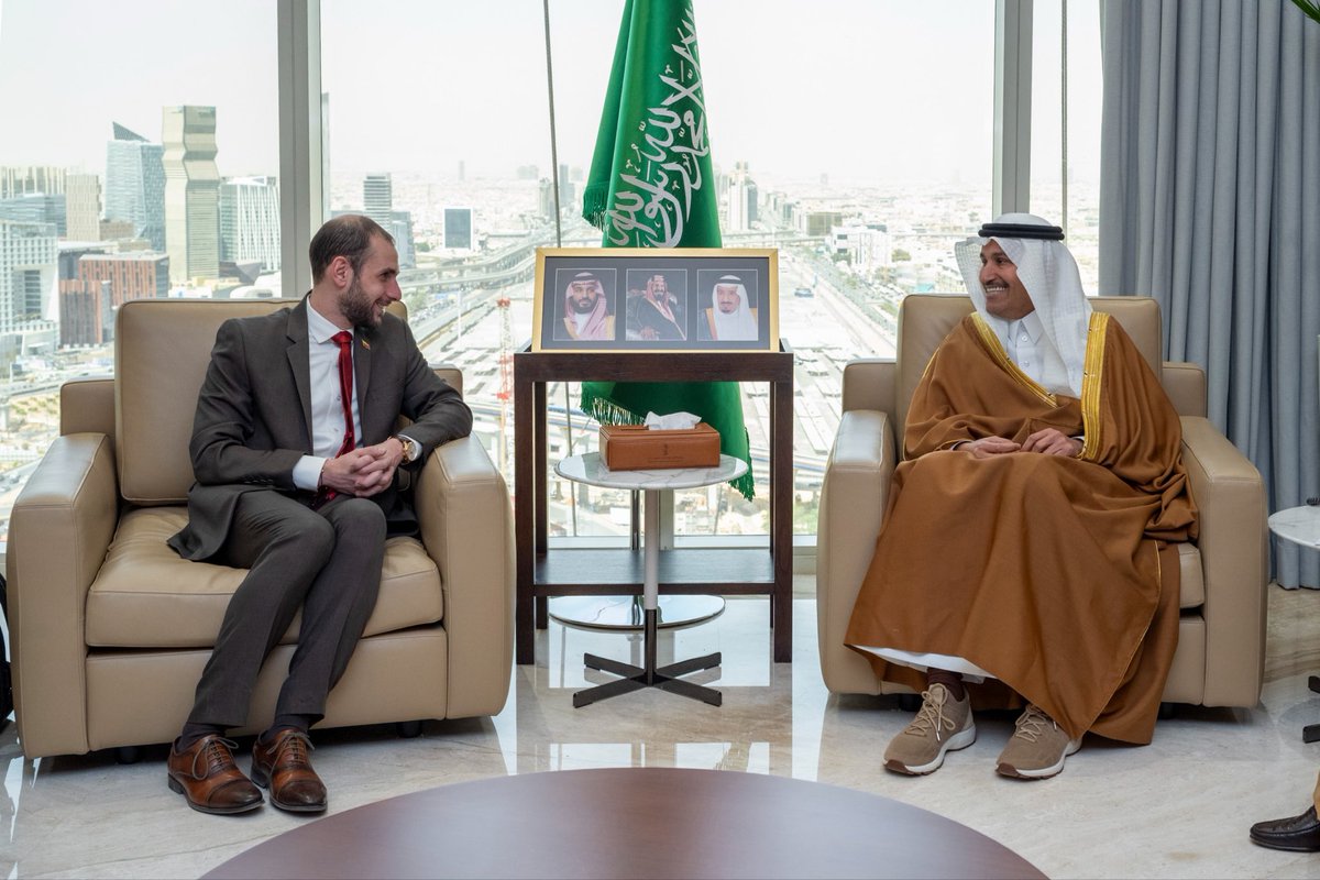 Embajada de Colombia en el Reino de Arabia Saudita tweet media