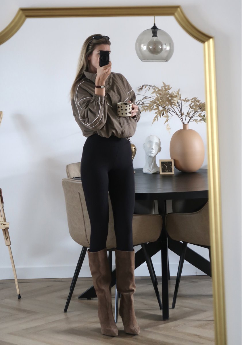 Loretta ⚜️ tweet media