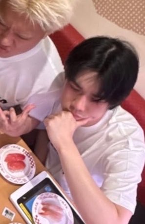진철이 tweet media