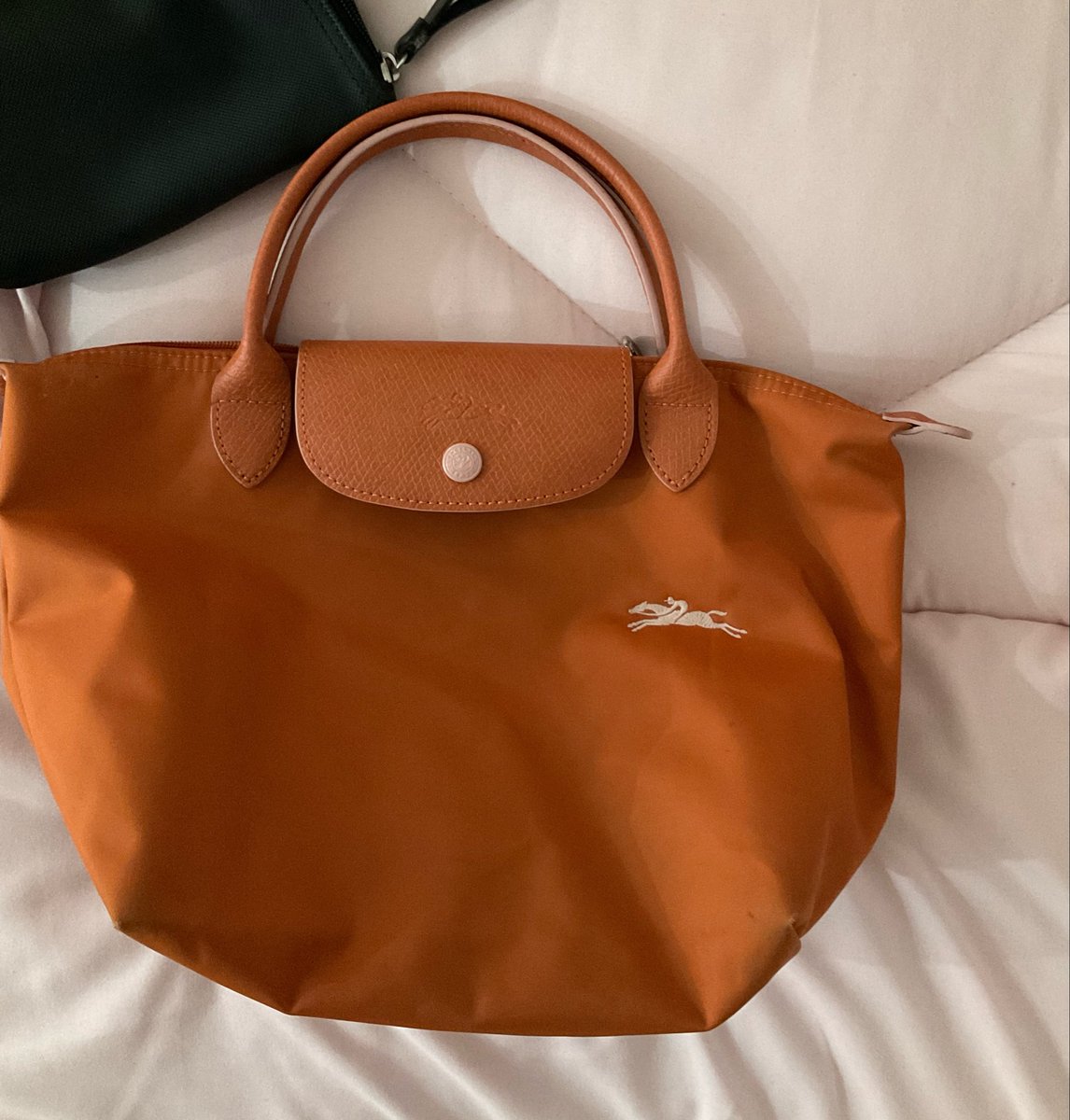 _honeymoon7's tweet photo. ส่งต่อ longchamp s แท้ สภาพดี
*590 รส*  ทักมาสองถามเพิ่มเติมได้ค่ะ ลดได้อีก

#ส่งต่อlongchamp #longchampมือสอง #ส่งต่อของมือสอง  #ส่งต่อกระเป๋า #ของมือสองราคาถูก #ส่งต่อเครื่องสำอาง https://t.co/xpgjMctuc2