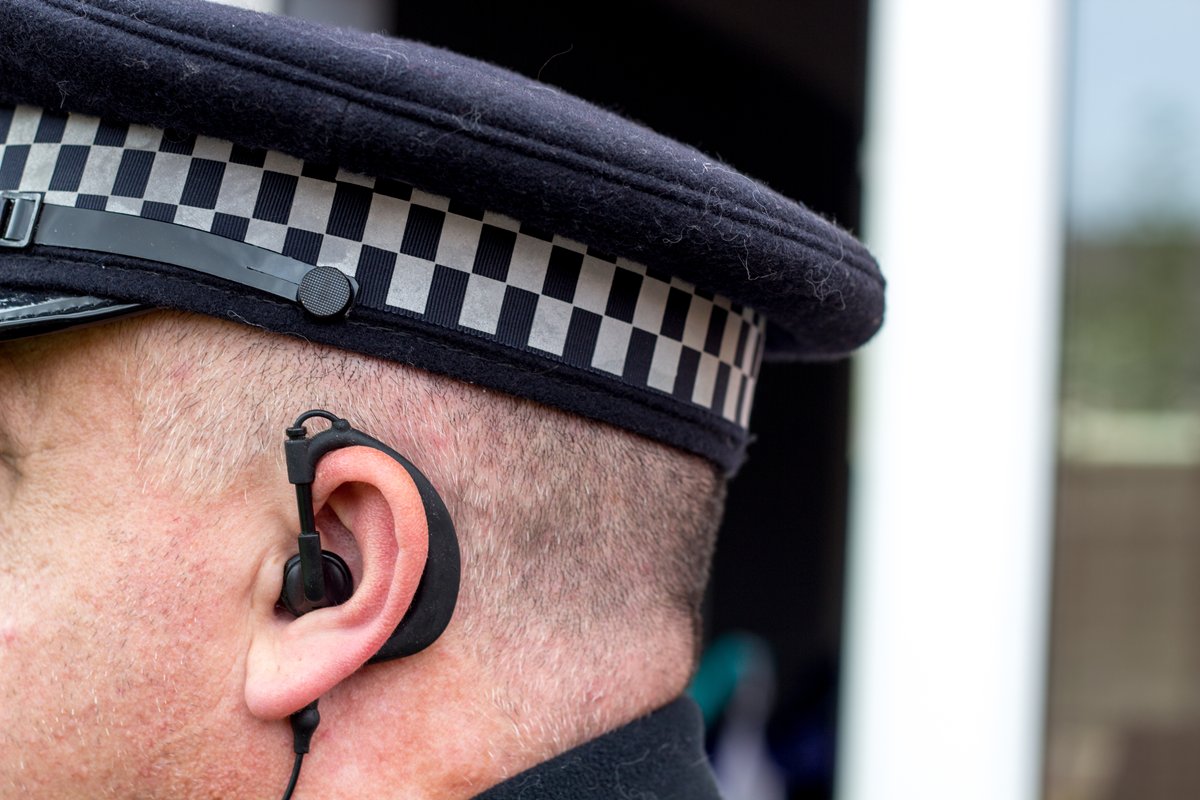 PFEW_HQ's tweet photo. New research suggests police radio earpieces may be linked to long‑term hearing damage.
Over 4,400 officers took part, and the results raise serious questions about equipment and frontline safety.
👉 Full story in #POLICEMag: https://t.co/Eqy6d52BrA
@DisabledPolAssn https://t.co/mdpjPONrlJ