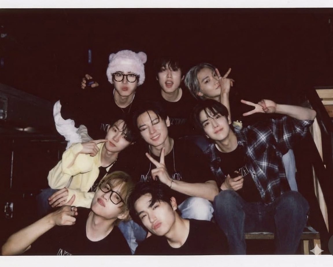 walalaa115's tweet photo. 오늘같은 날이  또 올까?

웅~!~!~~!!!♡//♡)) https://t.co/lzaSWOlliJ
