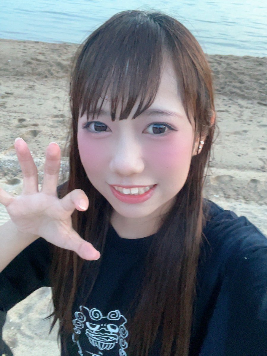 配信見てくれてありがとうございました♡ あゆちぃ海が大好きでよく