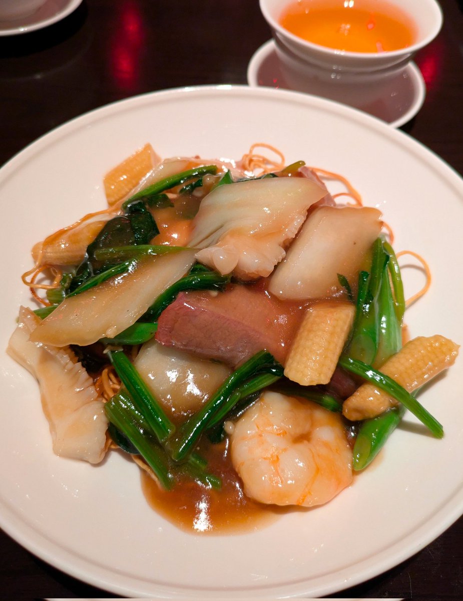 5mokuyakisoba's tweet photo. 五目あんかけ焼きそば😋
CHINAROOM/チャイナルーム
#GrandHyattTokyo #六本木 #六本木ヒルズ #麺 #美味しい https://t.co/Y4I0UcaGTd