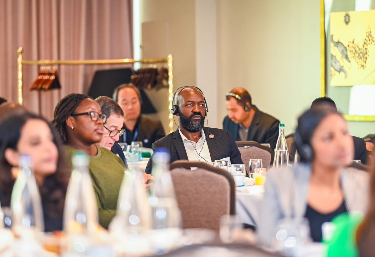 psmuthoni's tweet photo. Kenya is strengthening community health services and Primary Health Care as a key driver for Universal Health Coverage through sustained investments in professional Community Health Promoters, digital health systems, and preventive healthcare.

At  a high-level session on financing and institutionalizing professional Community Health Workers on the margins of the  #WHA79 in Geneva, we  highlighted the Government’s commitment to fully institutionalized, paid, supplied, skilled, and digitalized community health services under Taifa Care reforms.

 We informed that the government is supporting over 107,000 Community Health Promoters with monthly stipends, digital devices, and medical kits to strengthen disease prevention, early detection, referrals, and household-level healthcare services across the country. 

The Ministry  called for stronger collaboration and sustainable investments to advance the global community health agenda.