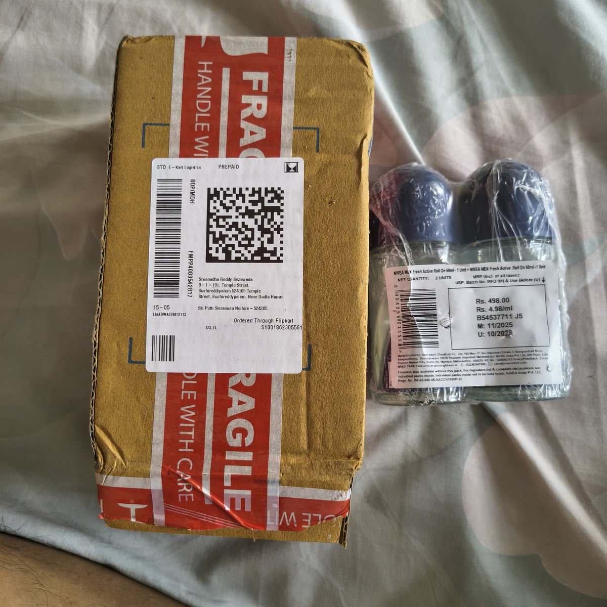 srbezawada's tweet photo. @Flipkart @flipkartsupport 
Placed an order for 3 units of deodrant vide order no. OD337553915299109100, only 1 was packed n delivered, CSE spoke saying amount will be refunded, no news so far https://t.co/JQ1bio96BT
