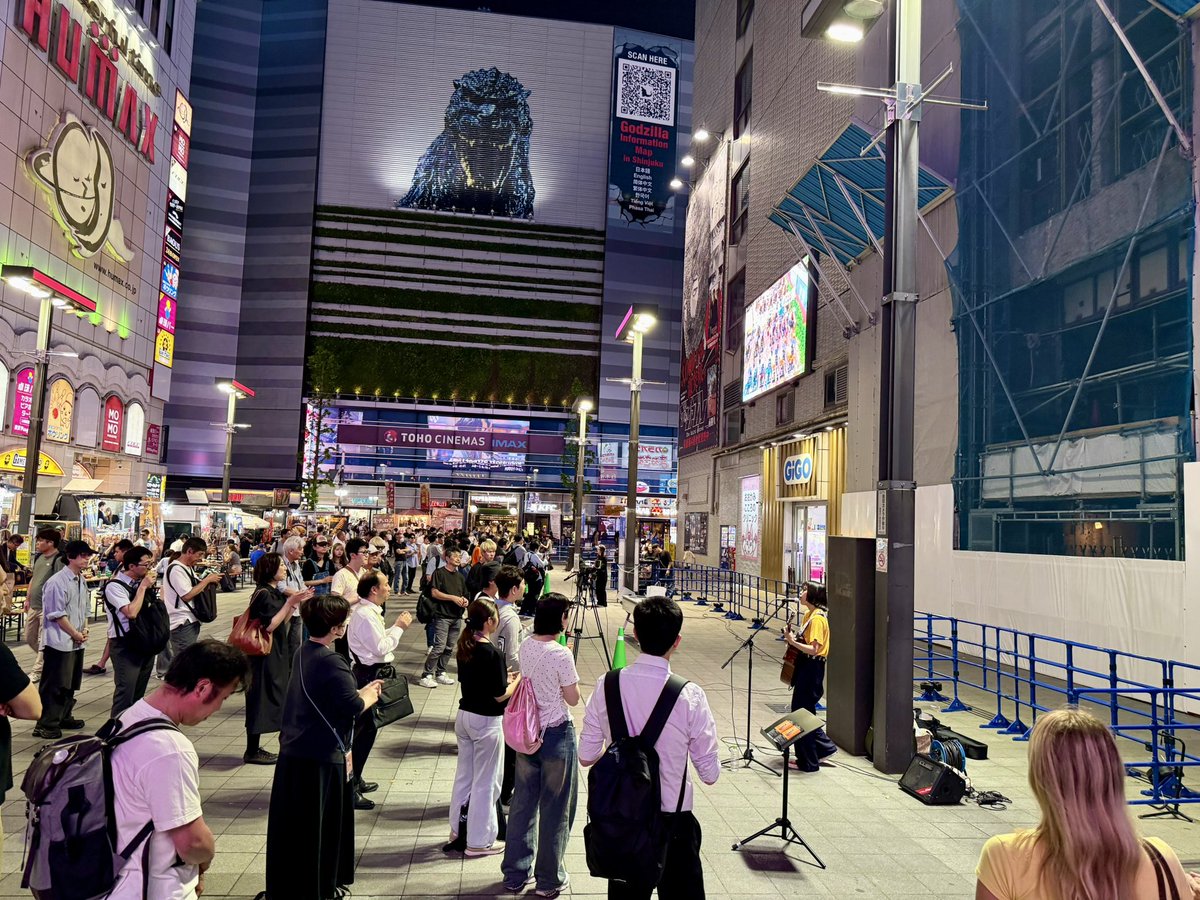 Kabukicho Street Live. info tweet media