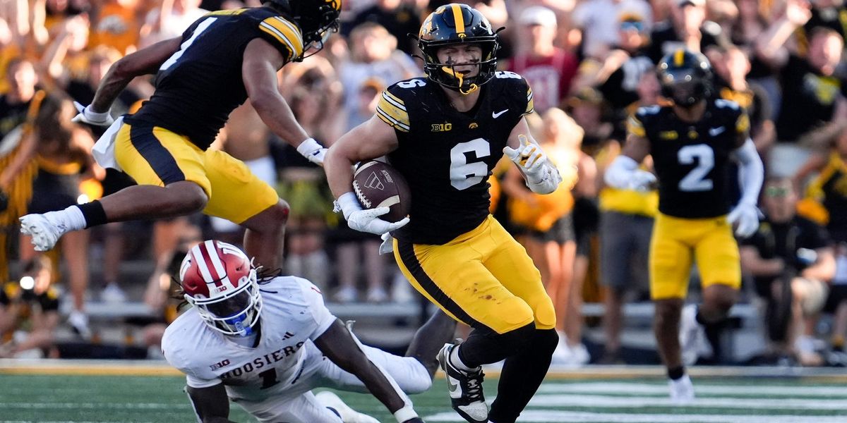 Hawkeyes Wire tweet media