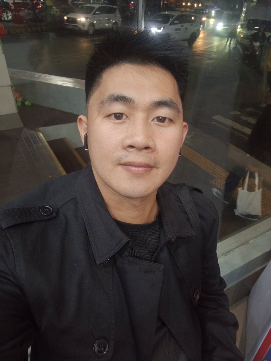 Robisuares's tweet photo. Nagpagupit na Tau at di na bagay Ang humahabang buhok 😁 https://t.co/4PcltGpD4G