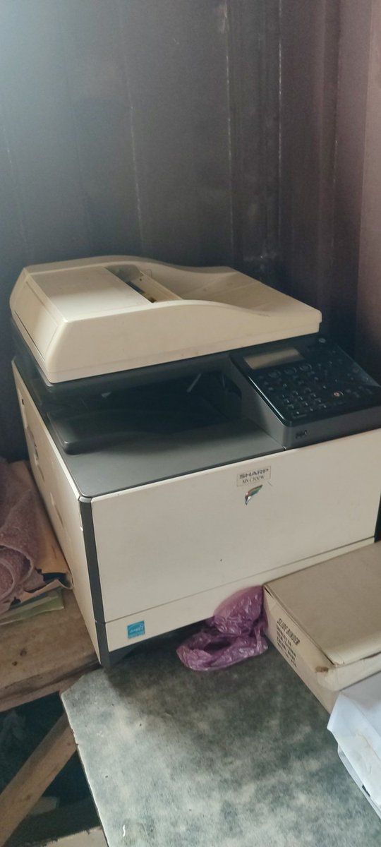 PropLeonard's tweet photo. @official_Gegeh My printing machine that got bad and in dear need of 130,000 to fix it https://t.co/udTT0BvHWZ