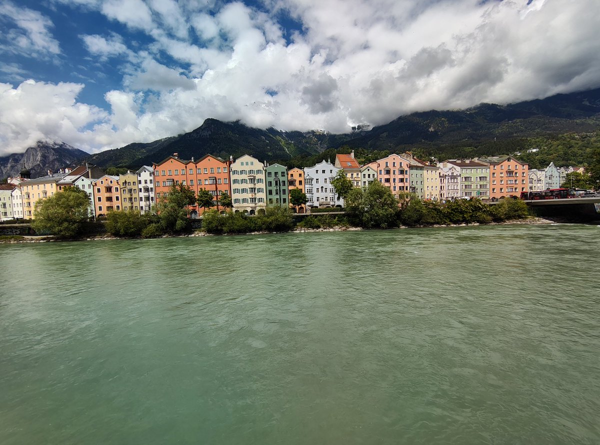 Nosreprandom's tweet photo. Innsbruck is treating me to a wonderful day and some random merch from influencers:) https://t.co/AvenfP8ogu