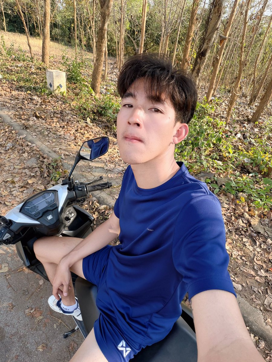 chxlxsh - ชลัช tweet media