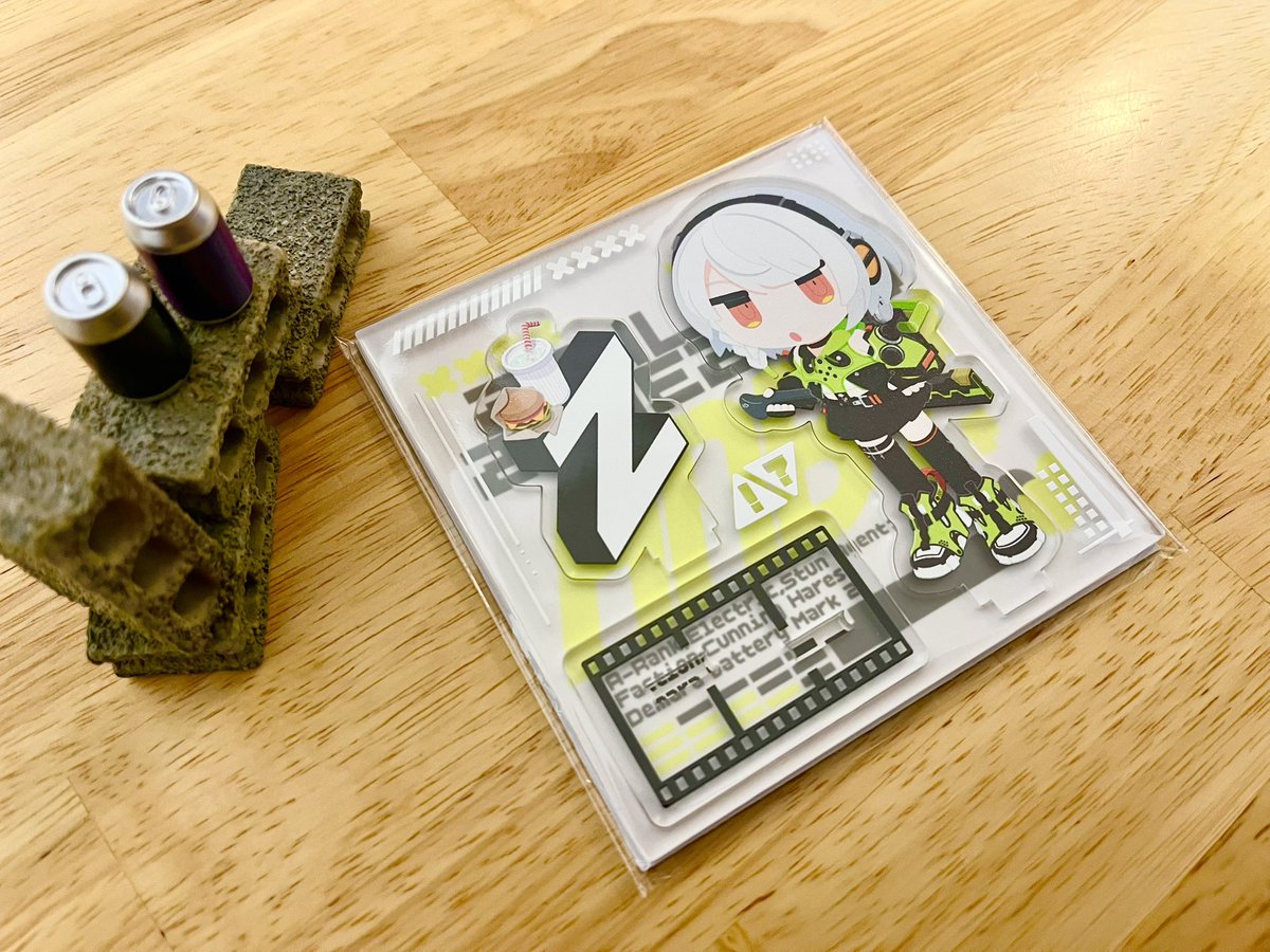 ferrum8823's tweet photo. アンビーちゃんのアクリルプレートできたよ〜！ https://t.co/bk2g3WVAfJ