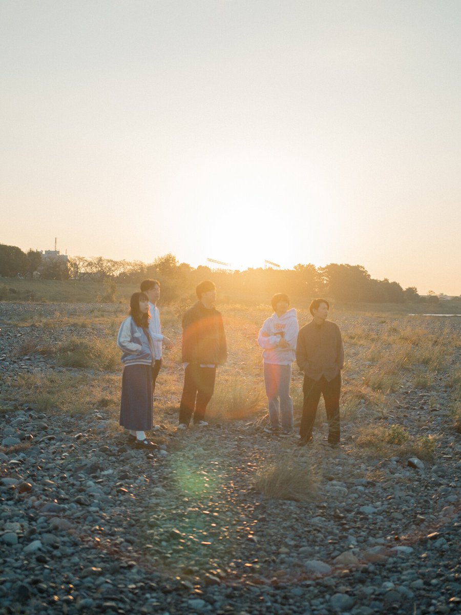 natalie_mu's tweet photo. エイプリルブルー、解散前にVo.船底春希の
主催企画「青色交差点」開催
https://t.co/eOaOdegq7g

17歳とベルリンの壁、All lull waveと高円寺集結
ラストワンマンで新曲プレゼントも決定

#エイプリルブルー https://t.co/cqv3IhLDYf