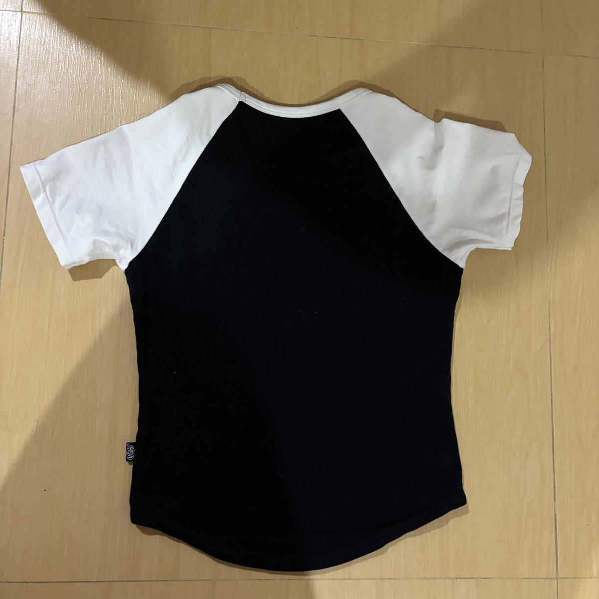 H007RTH's tweet photo. ส่งต่อเสื้อผ้าเค้าค่า ส่งของพรุ่งนี้ ⭐️

ส่งต่อ เสื้อ vgh.bkk
Size : s 
📮 200 ฿ รวมส่ง  ไม่มีตำหนิ

#ส่งต่อเสื้อผ้า #ส่งต่อเสื้อผ้ามือสอง #โล๊ะตู้เสื้อผ้า #เสื้อผ้าy2k #เสื้อผ้ามือ2 #ส่งต่อกระเป๋า #ส่งต่อduex #ส่งต่อstylistshop #ส่งต่อvgh https://t.co/tCqgvDWUu2