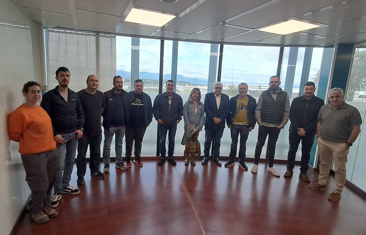 cyl_fica's tweet photo. 🏭 UGT FICA APUESTA POR EL FUTURO INDUSTRIAL Y EL EMPLEO EN #ELBIERZO
La secretaria general, Sandra Vega, ha visitado las instalaciones de TVITEC para respaldar el tejido industrial estratégico de la comarca.
📍Más industria es más estabilidad, más empleo de calidad y más futuro https://t.co/n5PFLsT7y8