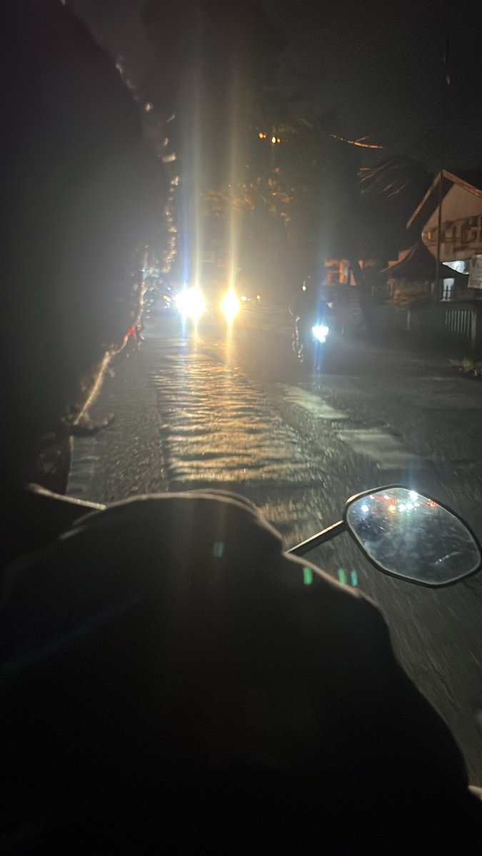 taryyaa's tweet photo. dapet driver oh maxim yapping finalll bosssss, semua masalah keluarganya diceritaain, jadi sobar curcol😭 https://t.co/F010XT0pg4