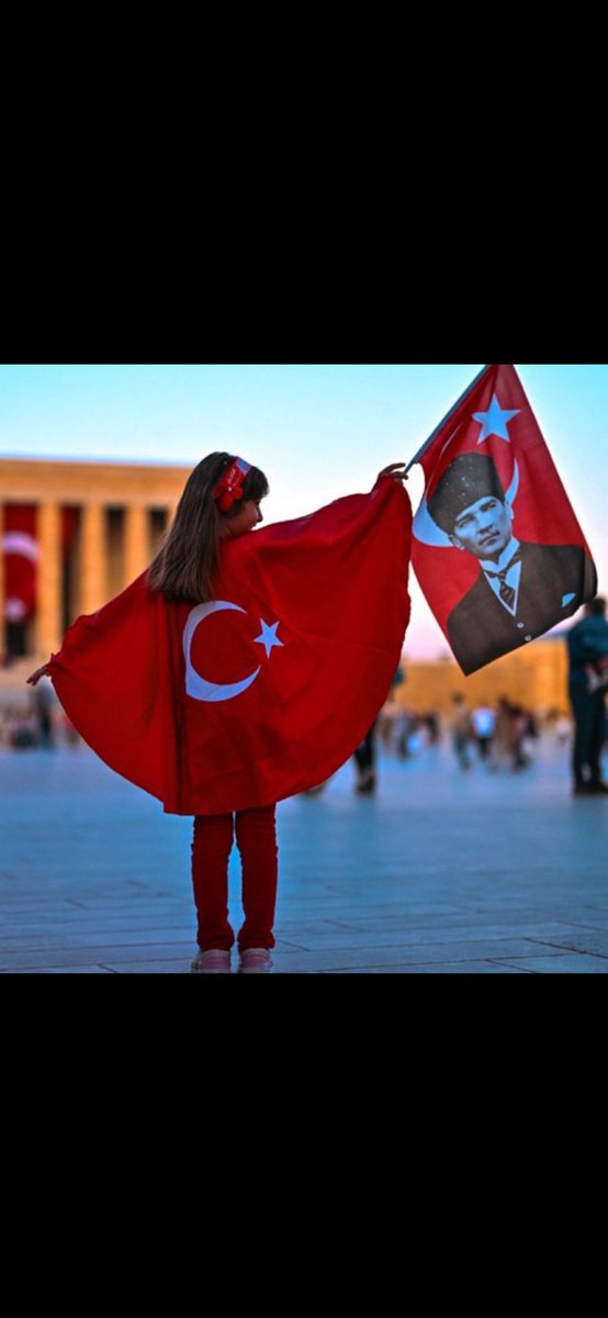 monarosa1990's tweet photo. "Biz her şeyi gençliğe bırakacağız… Geleceğin ümidi, ışıklı çiçekleri onlardır. Bütün ümidim gençliktedir."

Gazi Mustafa Kemal Atatürk.

#19Mayıs https://t.co/4350xoBH2h