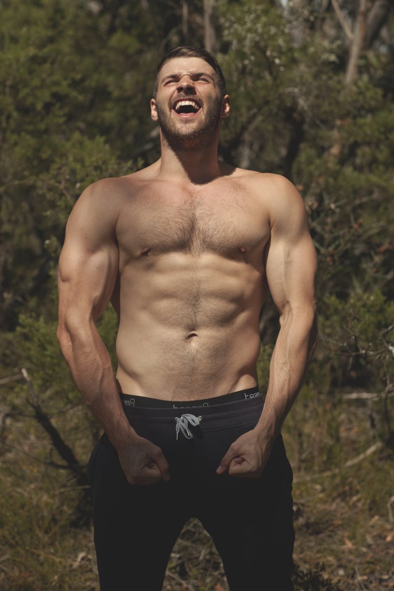asimplereverie's tweet photo. Shooting Luke Casey https://t.co/b3tc1BhhFR
