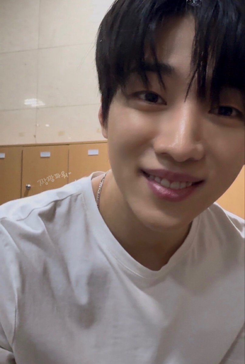 zz6ol's tweet photo. 따듯함을 곁들인 맑눈광 𑁢  ̫𑁢 ✧ https://t.co/2mUb9SXUCU