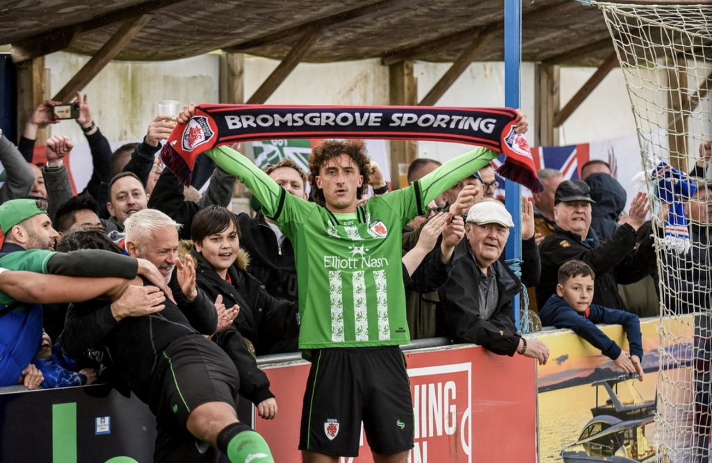 BelmonteKyle's tweet photo. Over the moon to play a small part in keeping this club at the level, with 9 games left and my season stuck in limp mode I owe a massive thank you to the club and everyone involved, especially the fans for making these 9 games unforgettable! Thank you @SportingFC ❤️. https://t.co/VSDG4A3eWg