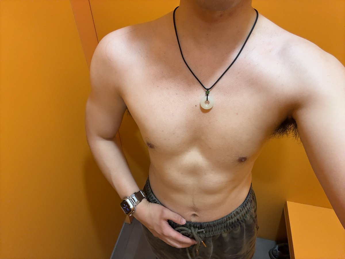 freoncyn's tweet photo. 忙碌😩 #南京 #健身 #交友 #聊天 #肌肉 https://t.co/jld83v2dsH