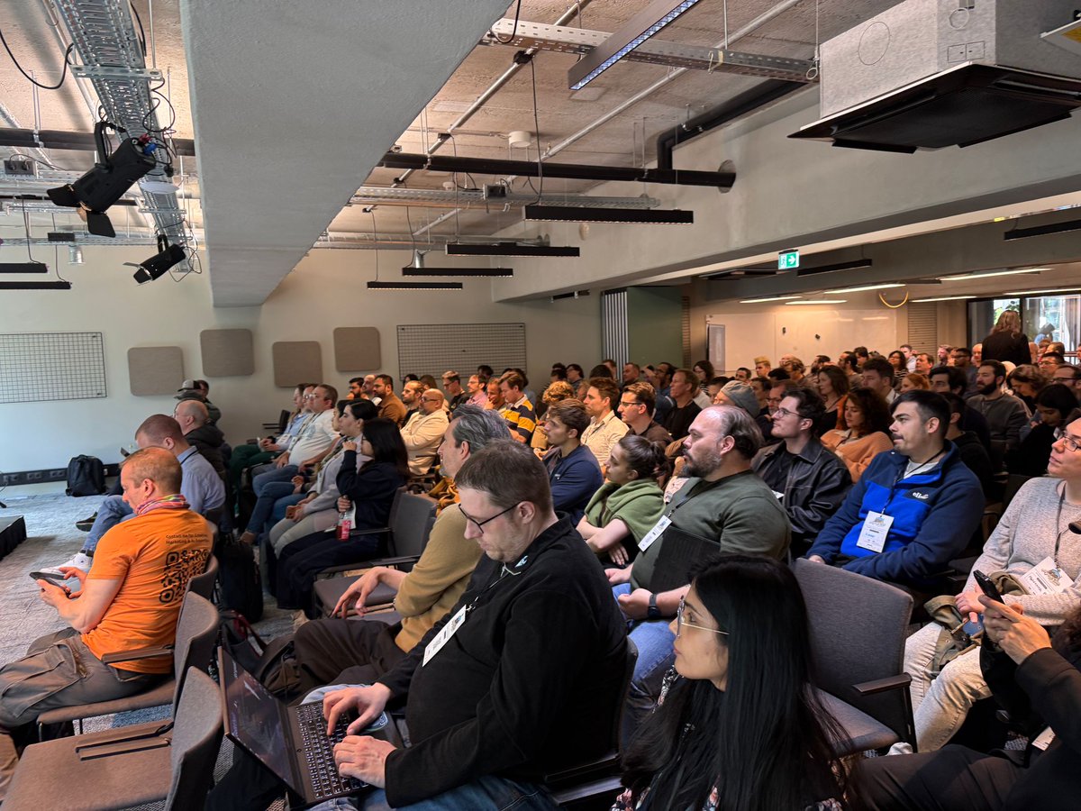 GlobAICommunity's tweet photo. From vibe coding to agentic engineering. There is a big difference. 🔥

@mesirii is dropping 25 years of software wisdom on a packed room at AgentCon Berlin right now. The kind of keynote that makes you rethink how you build, not just what you build with.

#AgentCon #GlobalAICommunity #AIAgents #AgentConBerlin #Neo4j @neo4j