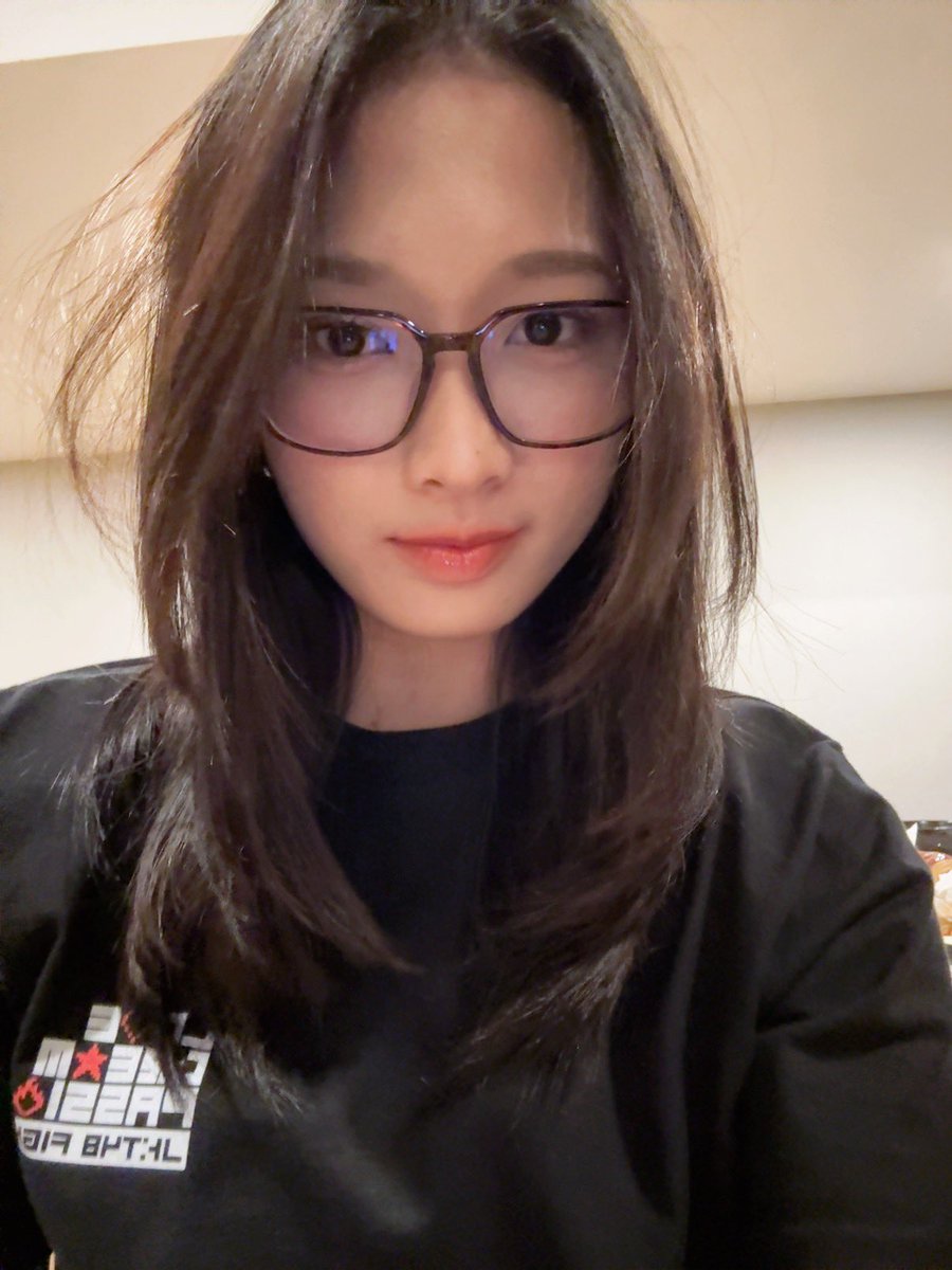 itsmeTeo0's tweet photo. Get well soon ya @C_OnielJKT48 https://t.co/7U4u1uMOW6
