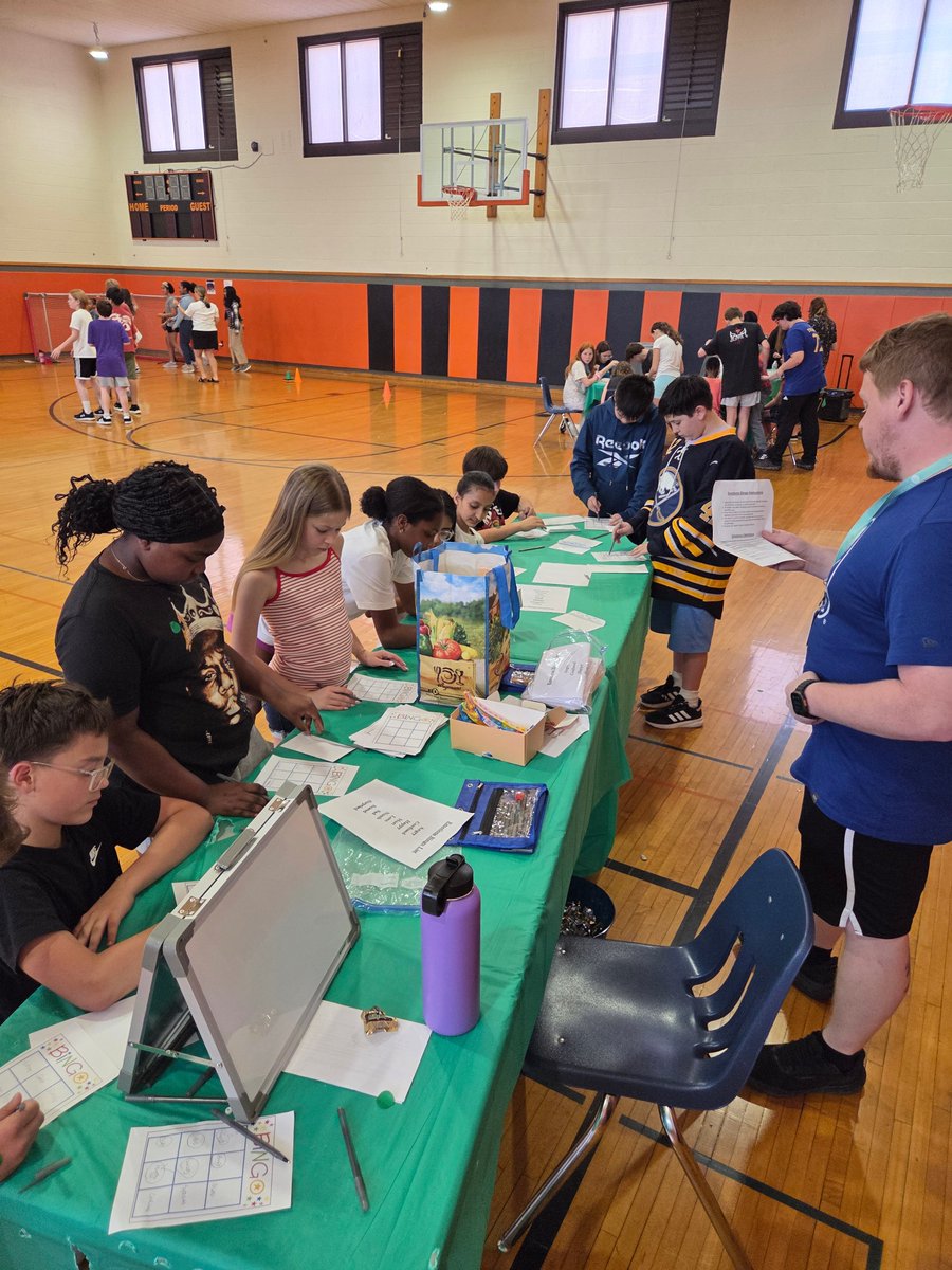 Amherst Middle School tweet media