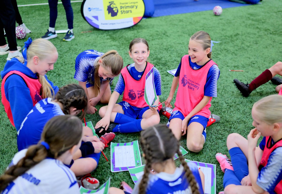 Everton in the Community tweet media