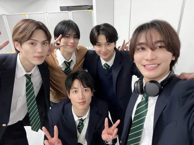 segadayo_nm's tweet photo. 修仲に関する海外のレビューを見てて、「 F4(イケメン四天王)設定が強い」「花男っぽいキラキラ男子グループ感がある」って評価されてるものが結構多くて、でも「意地悪じゃなくて優しい世界観なのがいい」って言われてるのも、修仲が愛される理由の一つなんだろな🥹

#ドラマ修学旅行 https://t.co/S42PKyyAXL