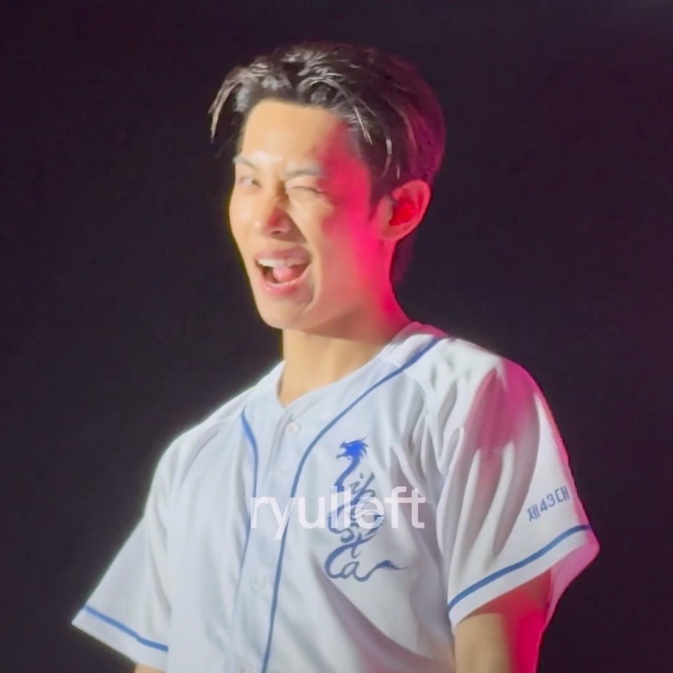 angel ໒꒱ tweet media